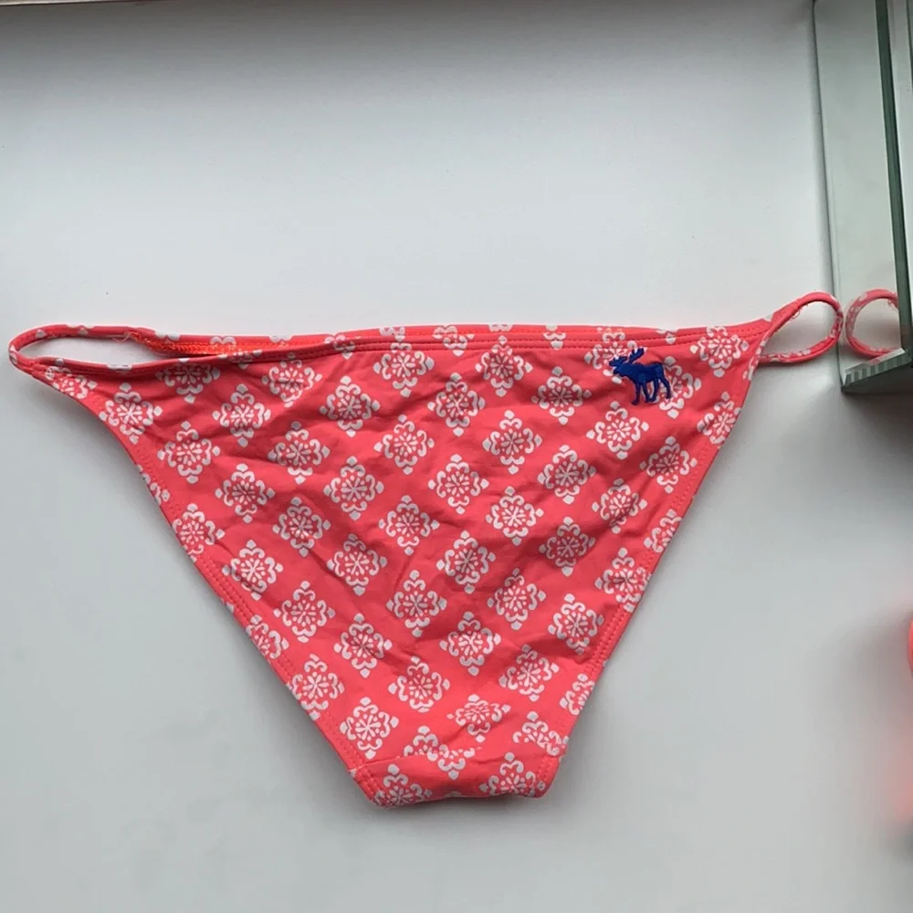 Bikini Bottom - Picture 5 of 5